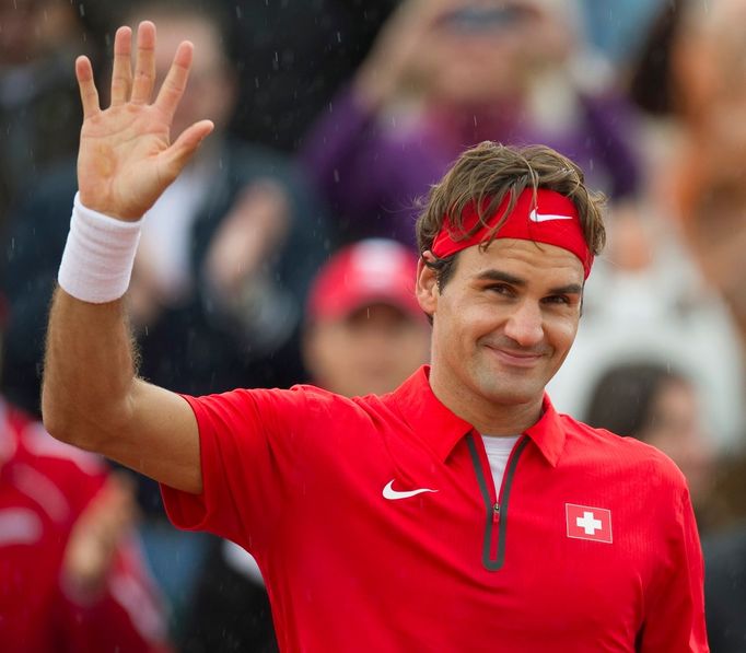 Švýcarský tenista Roger Federer během utkání s Holanďanem Thiagem de Bakkerem v Davis Cupu.