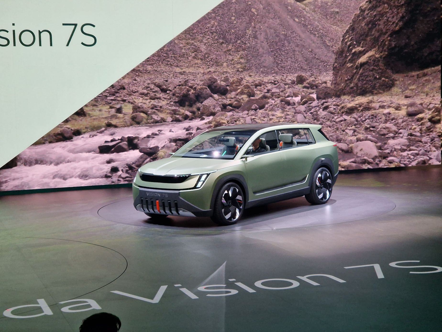 Škoda Vision 7S živé fotky