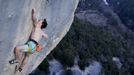 Adam Ondra leze ve Francii (Super Crackinette) 9a+