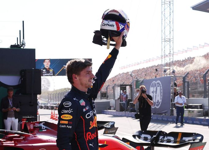 Formula One F1 - Dutch Grand Prix - Circuit Zandvoort, Zandvoort, Netherlands - September 3, 2022 Red Bull's Max Verstappen celebrates after qualifying in pole position R