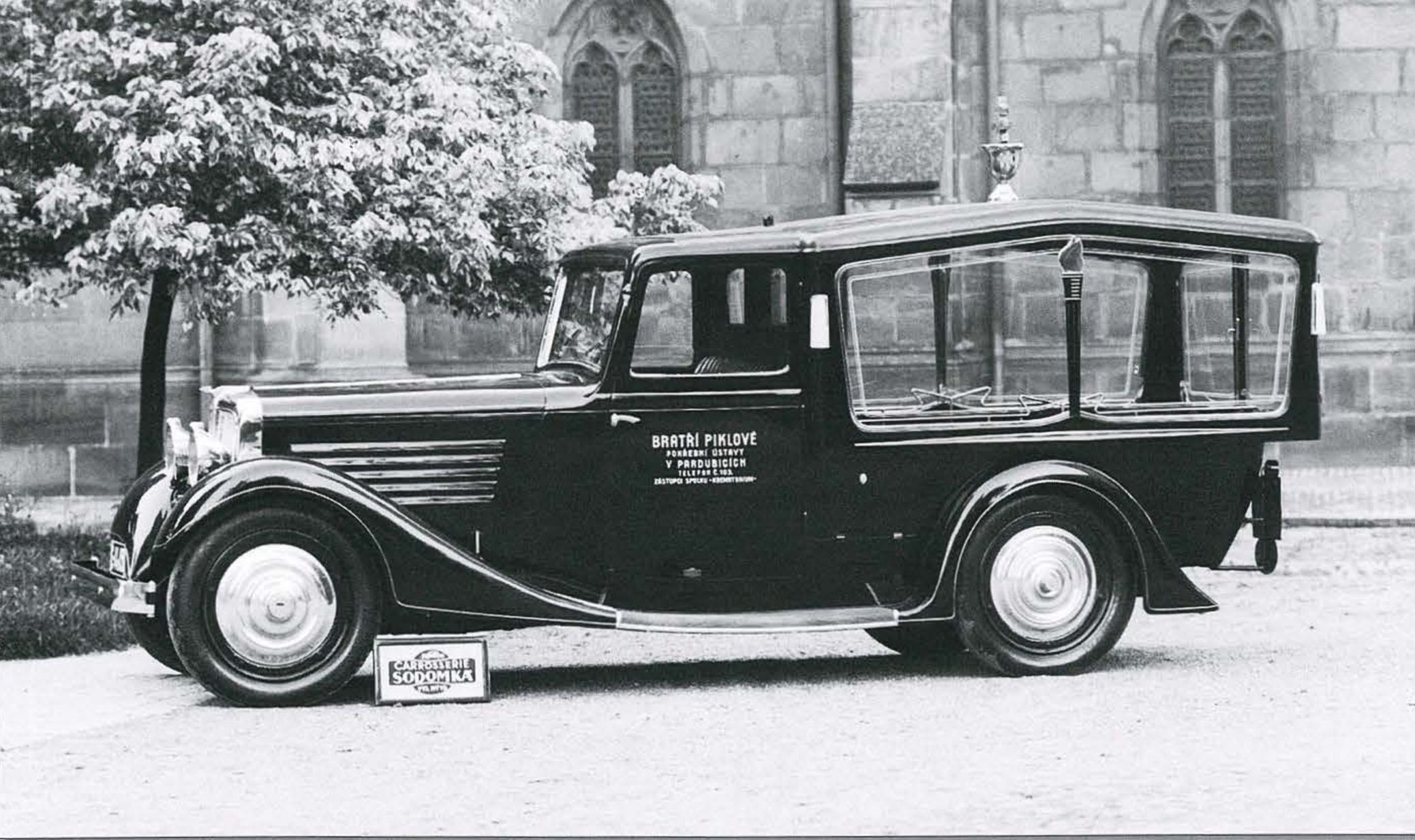 Pohřební vozy, pohřební vůz, Auto, historie