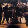 Demonstrace na podporu Karadžiče v Bělehradě