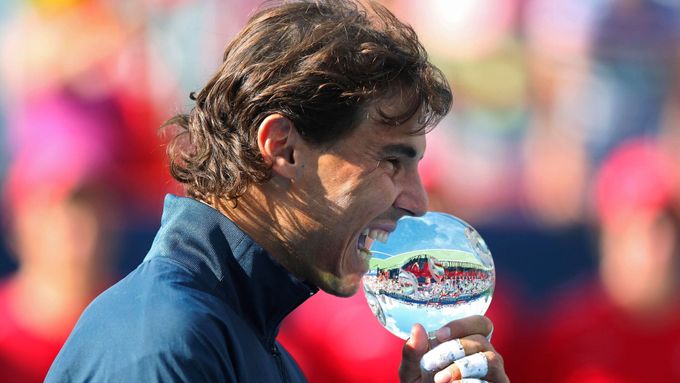 Rafael Nadal slaví vítězství na Rogers Cupu