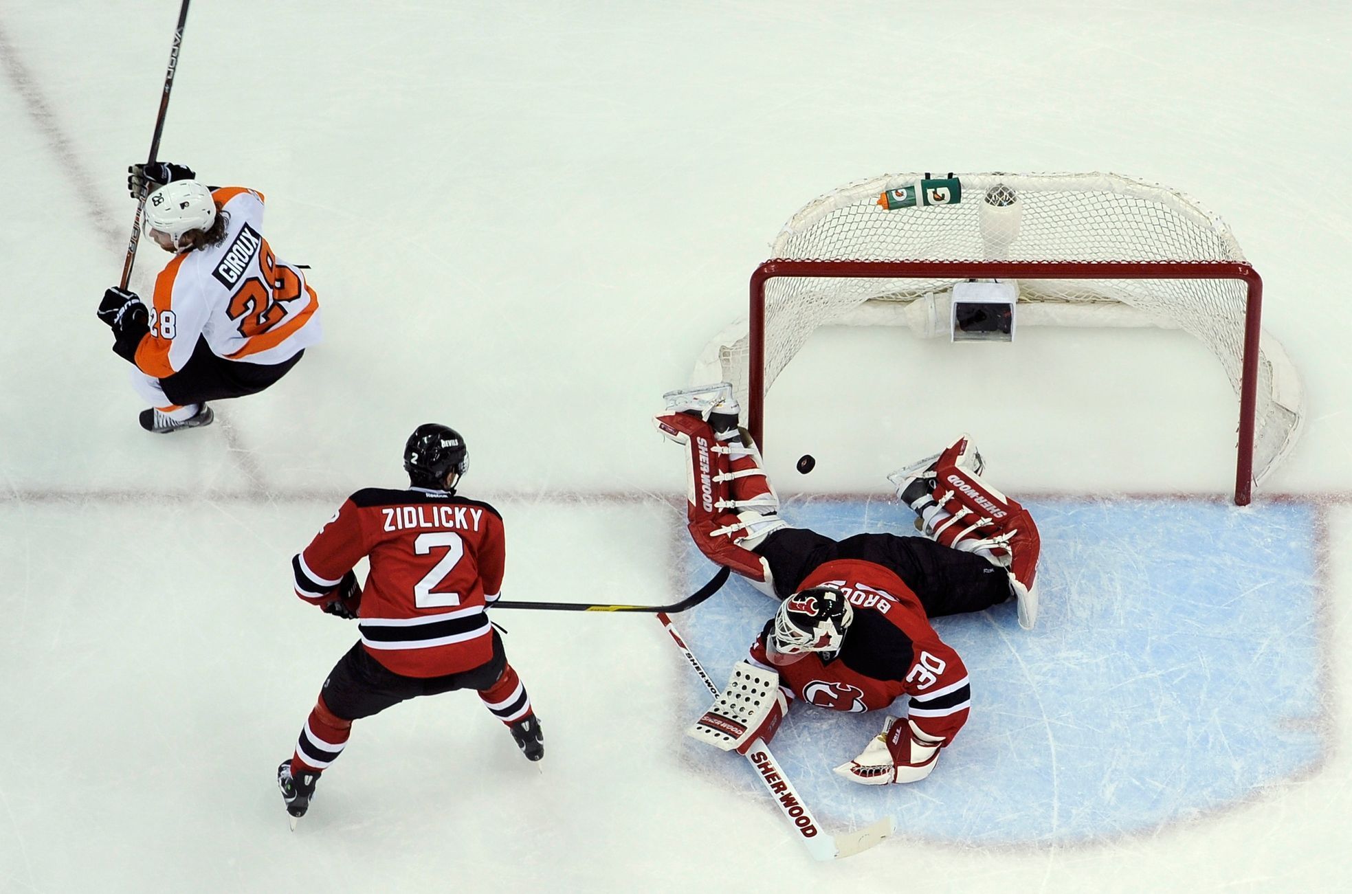 New Jersey Devils - Philadelphia Flyers (Židlický, Giroux, Brodeur)