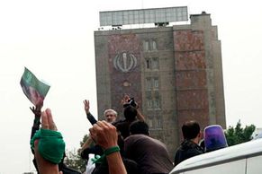 Černý pochod v Teheránu, za oběti. A pravdu?