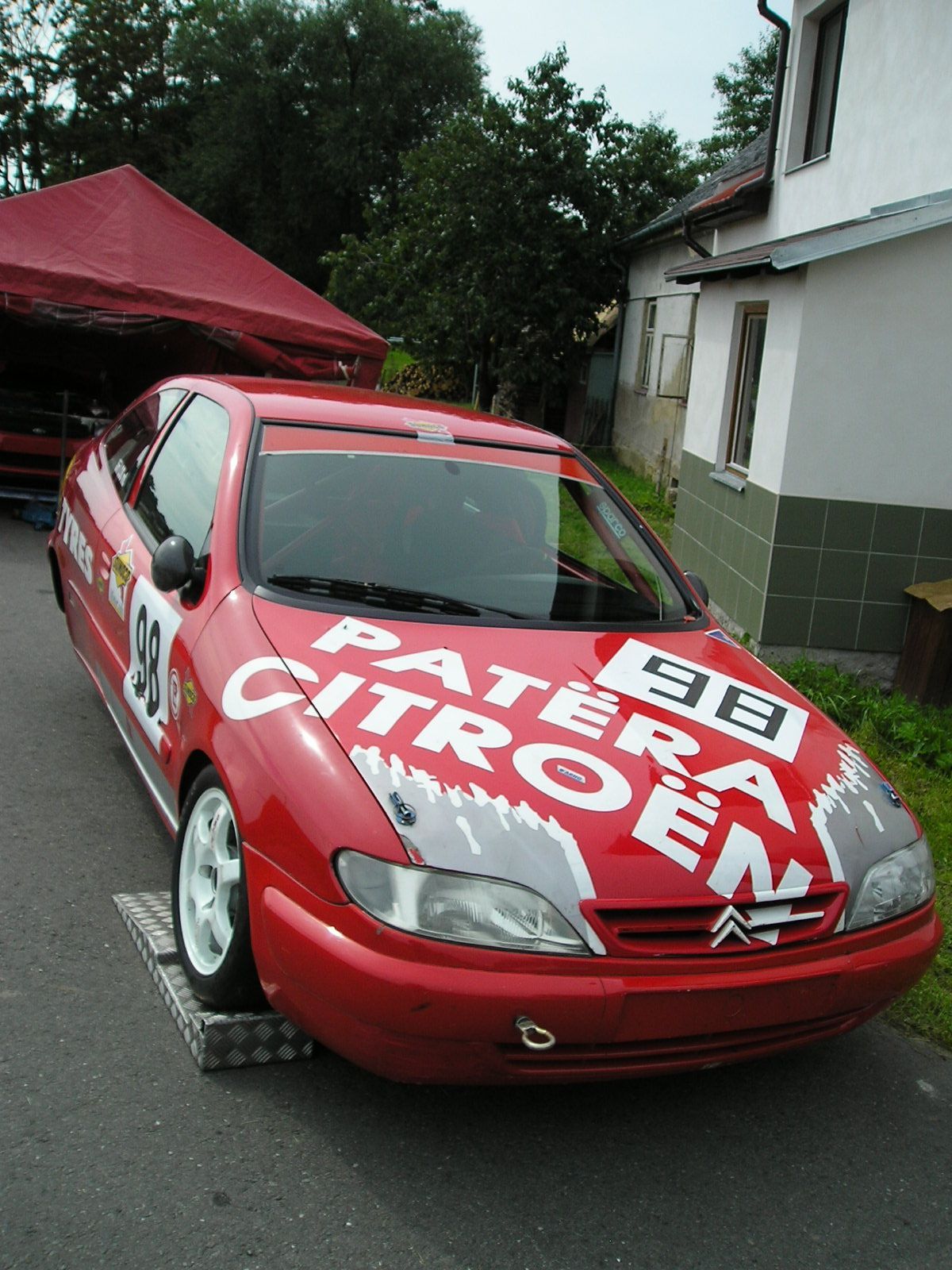 V roce 2005 startoval Jiří Los mladší na Laudonu s Citroënem Xsara Vti.