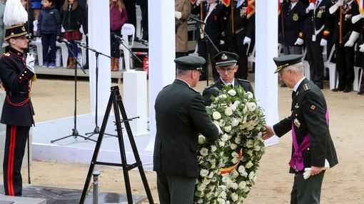 Belgický král Philippe položil věnec na pomník neznámého vojína.