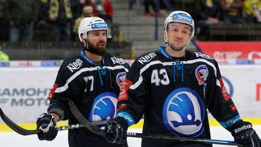 Hokejová extraliga 2018/19: Milan Gulaš (vlevo) a Jan Kovář z Plzně