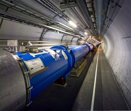 Tunel urychlovače v CERNu