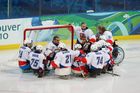 Sledge hokejisté porazili na paralympiádě Švédy po nájezdech