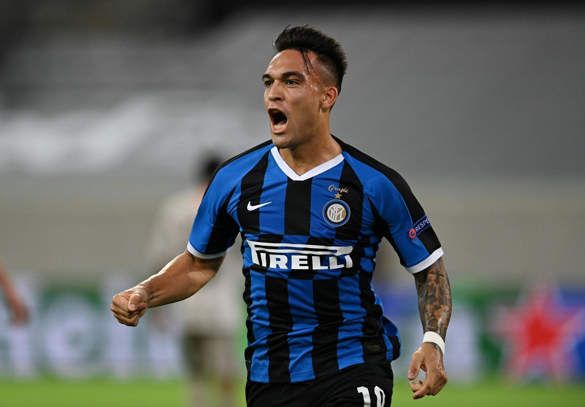Lautaro Martinez slaví gól v semifinále Evropské ligy Inter Milán - Šachtar Doněck