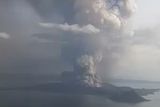 Odborníci dodávají, že sopka je ve stavu magmatického neklidu a hrozí, že by mohlo dojít k erupci. Přesněji ale zatím nedokážou říct, kdy či zda k ní vůbec dojde. "Výbuch může přijít kdykoliv," vysvětluje Maria Antonia Bornasová z Filipínského institutu pro vulkanickou a seizmickou činnost.