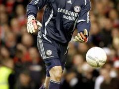 Michael Ballack českého gólmana Petra Čecha z Chelsea dobře zná.