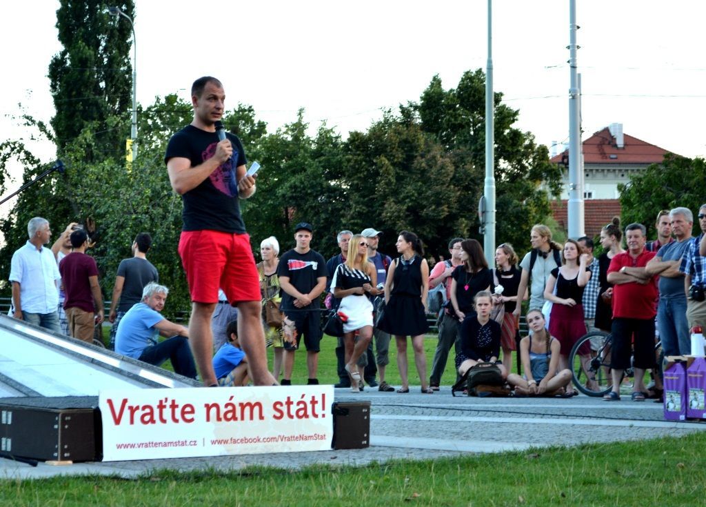 Demonstrace proti Rusnokově vládě