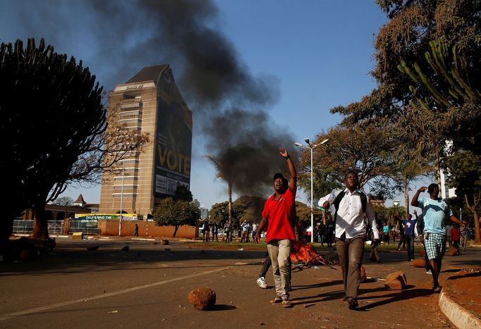 Povolební protesty v Harare v Zimbabwe. 1. 8. 2018