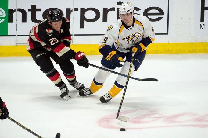 Chris Neil a Filip Forsberg