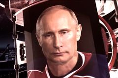 Ruská armáda chystá hokejový zápas v letícím letadle. Bizarní myšlenka nadchla Putina