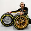 F1: 18palcové pneumatiky Pirelli