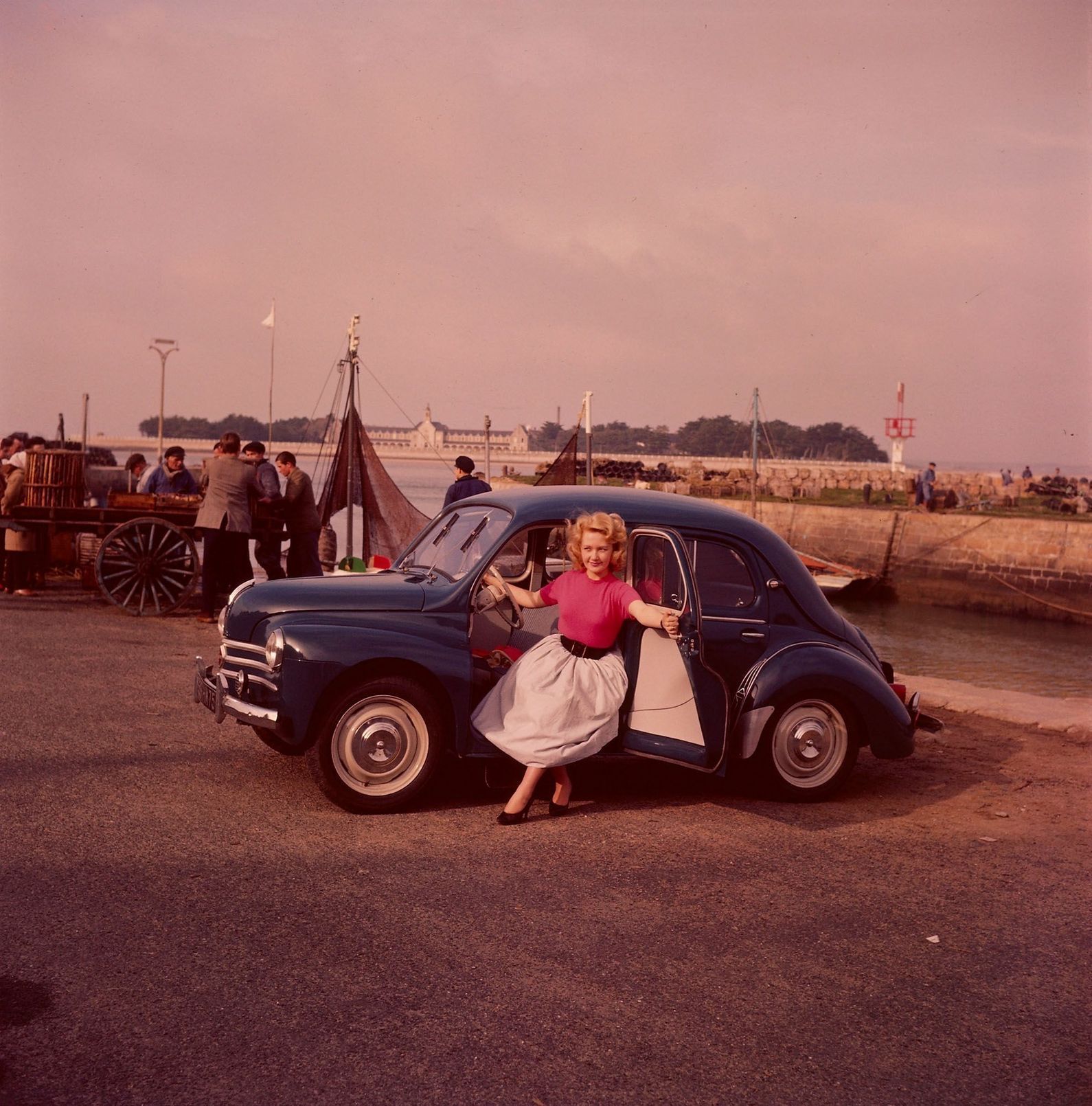 Renault 4CV
