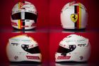 Sebastian Vettel pro svoji premiérovou sezonu za volantem Ferrari vsadil na velmi jednoduchou bílou helmu s německou trikolorou a na obou stranách stylizované logo SV připomínající filmového Supermana.