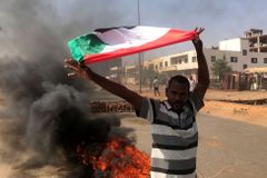 Při protestech proti puči přišlo v Súdánu o život sedm lidí, 140 jich je zraněno
