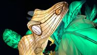 Philadelphia, USA: Zářící obří žlutý ještěr na festivalu čínských světel.