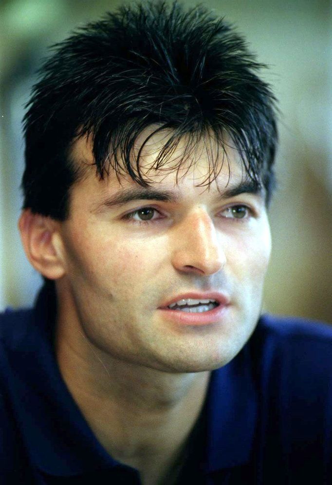 Pavel Srníček (1998)