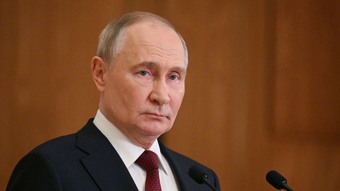 Ruský prezident Vladimir Putin na konferenci v Astaně.