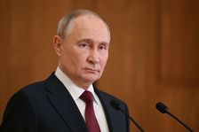 Putin se omlouvá. Zřícení ázerbájdžánského letadla označil za "tragický incident"