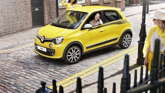 Je malý, roztomilý a dá se pořídit už od 216 tisíc korun. Přesto se Renaultu Twingo letos v Česku prodalo jen 21 kusů.