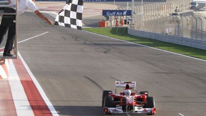 Fernando Alonso si jede pro vítězství