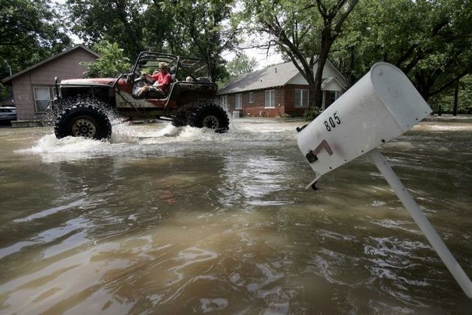 Tohle je zatopený Gainesville v americkém Texasu