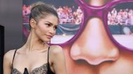 Zendaya je se 184 miliony sledujícími 23. celosvětově nejsledovanějším účtem na Instagramu. Na snímku je z dubnové premiéry filmu Rivalové v Los Angeles.