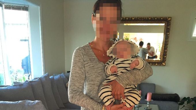 Barnevern v Norsku odebral další české dítě. Tentokrát devítiměsíční holčičku trpící vážnou poruchou ledvin.
