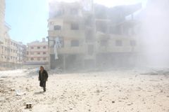Nálety v Sýrii si ve dvou dnech vyžádaly nejméně 110 mrtvých, mezi nimi i děti