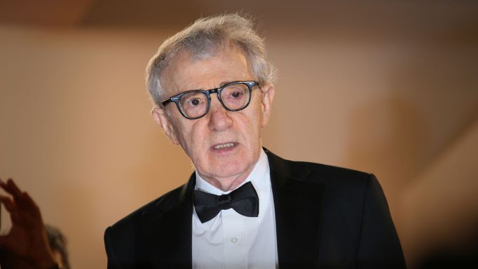 Woody Allen na festivalu ve francouzském Cannes, 2015.