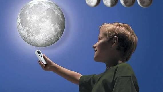 Dětské noční světýlko Měsíc  Střídá měsíční fáze. Skvělá učební pomůcka!
