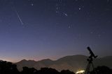 Nejvíce meteorů bude podle astronomů možné pozorovat od půlnoci zhruba do 04:00.