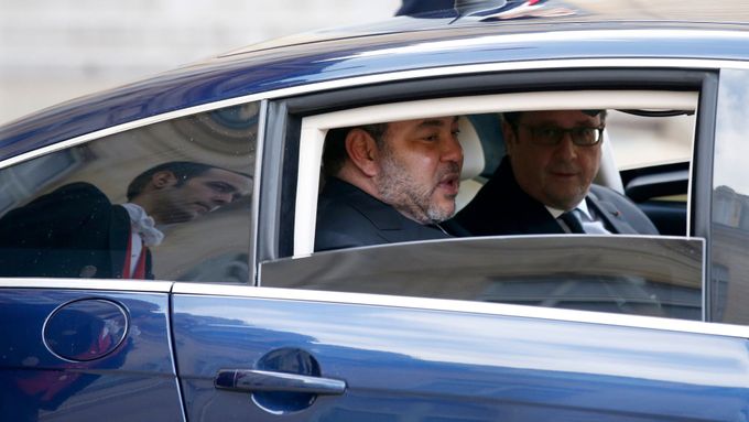 Marocký král Mohamed VI. a francouzský prezident Francois Hollande.