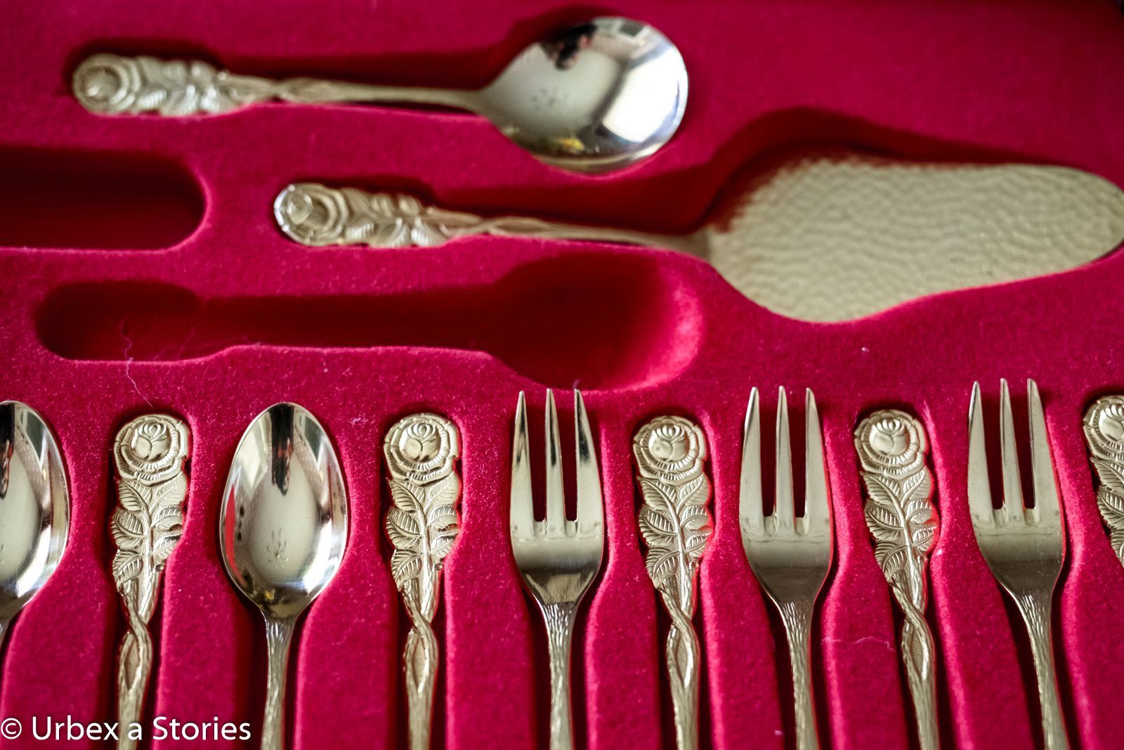 moderní ruiny, opuštěná místa, urbex