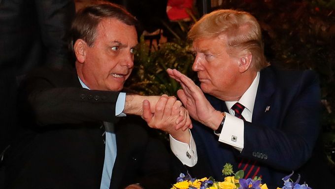 Brazilský prezident Jair Bolsonaro a jeho americký protějšek Donald Trump.