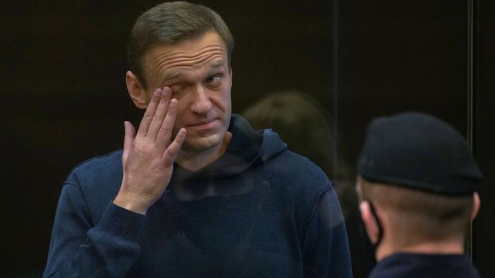 Vyhlašuji hladovku, oznámil Navalnyj. Ruský opozičník žádá lékařskou péči