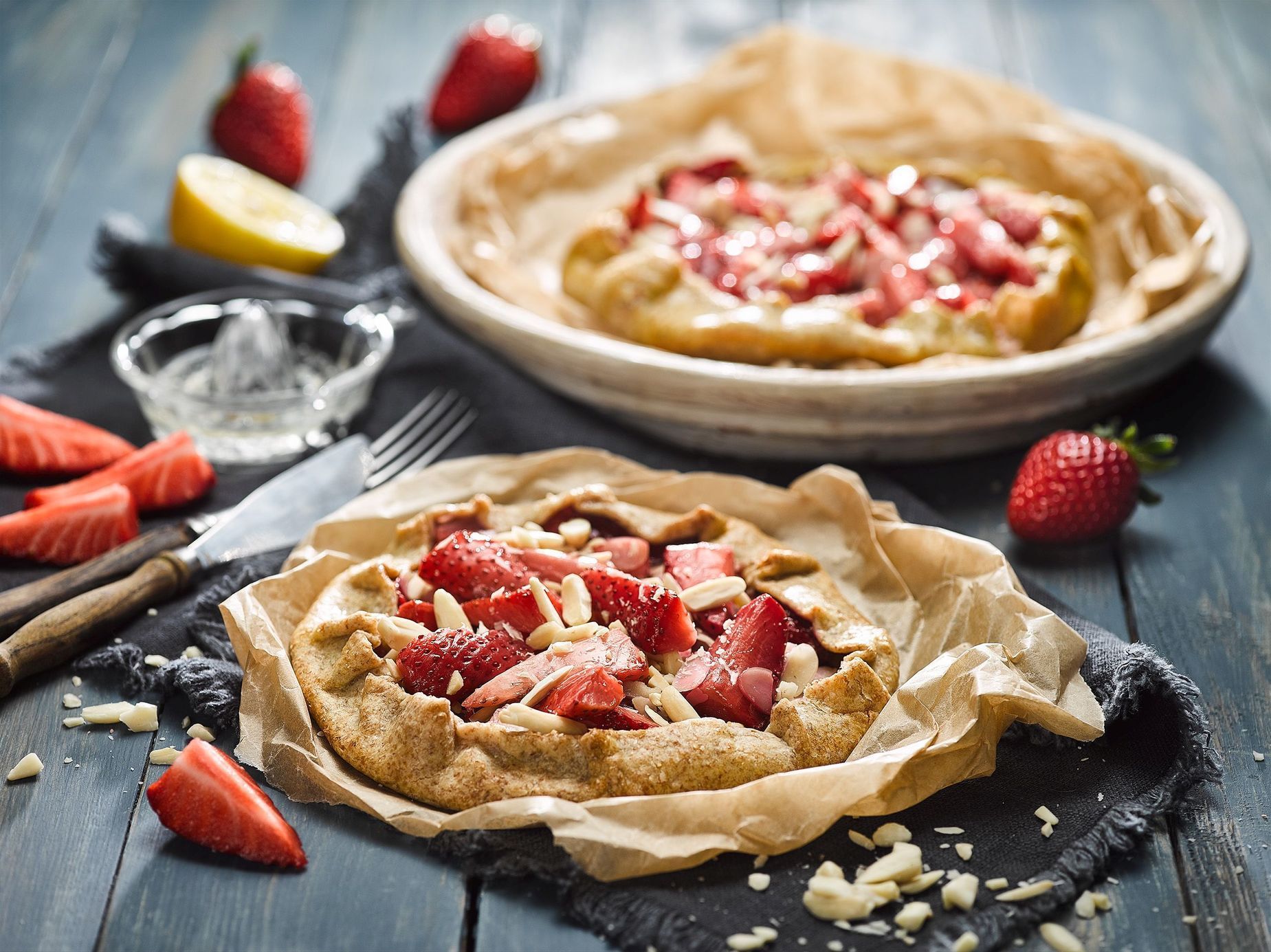 dezerty, jahody, žena