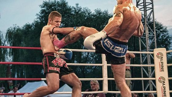 Podívejte se obrazem na galavečer bojových sportů Yangame ́s Fight Night