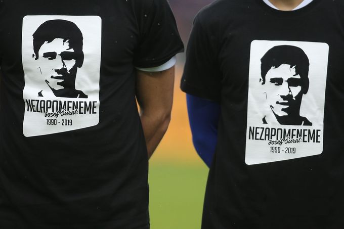 fotbal, Fortuna:Liga 2018/2019, Sparta - Baník, uctění památky Josefa Šurala