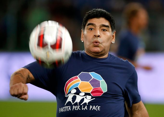 Maradona při exhibici