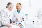 Nejen odměny, ale i tresty. Pojišťovny chtějí dostat lidi na preventivní prohlídky