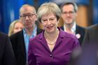 Britští ministři podpořili dohodu o brexitu. Lídři EU mluví o průlomu