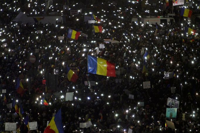 V neděli 5. února zaplavil ulice Bukurešti rekordně početný dav.