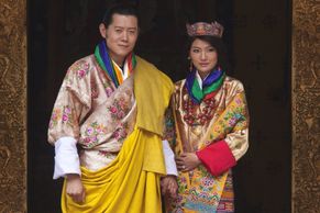 Svatba jako z pohádky: Bhútánský "dračí král" se oženil